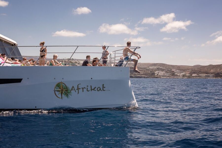 Gran Canaria: Fun Catamaran Cruise with Food and Drinks - Choosing the paid water sports