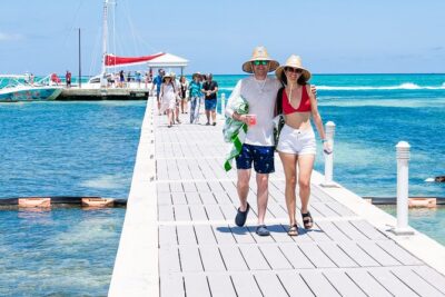 Grand Cayman Catamaran Tour to Stingray City and Rum Point