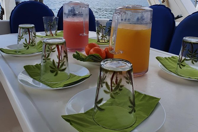 Hakuna Matata - St Maarten Catamaran day cruise - The small group changes the feel of the day