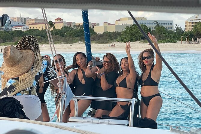 Hakuna Matata - St Maarten Catamaran day cruise - Maho Beach: famous views, but not always a beach stop