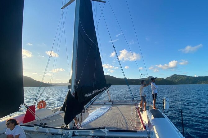 Half day catamaran sailing in the Sailinity Lagoon - Crossing the Raiatea lagoon toward Taha’a