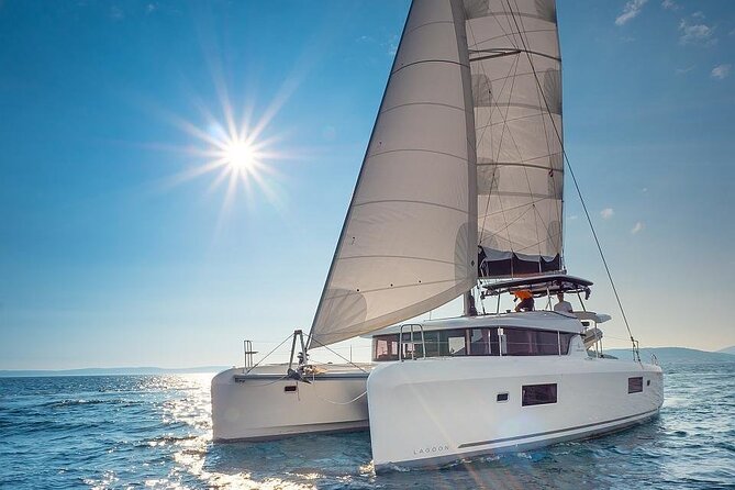 Half Day Tour on a Luxury Catamaran on Madeira Island - Three hours between Funchal and the open Atlantic