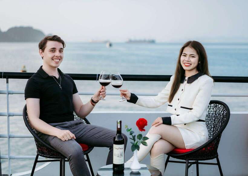 Hanoi/Ha Long: Ha Long Bay Luxury Day Cruise by Catamaran - Key points to know before booking