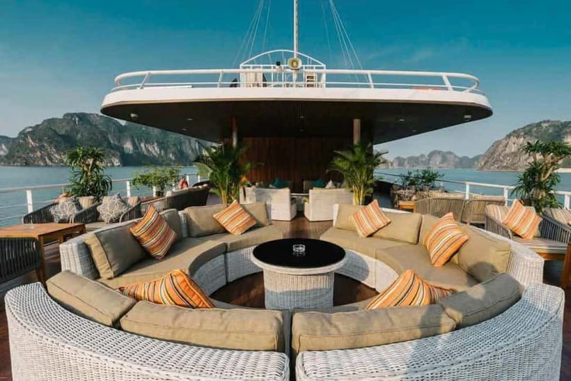 Hanoi/Ha Long: Ha Long Bay Luxury Day Cruise by Catamaran - Practical choices that improve the day
