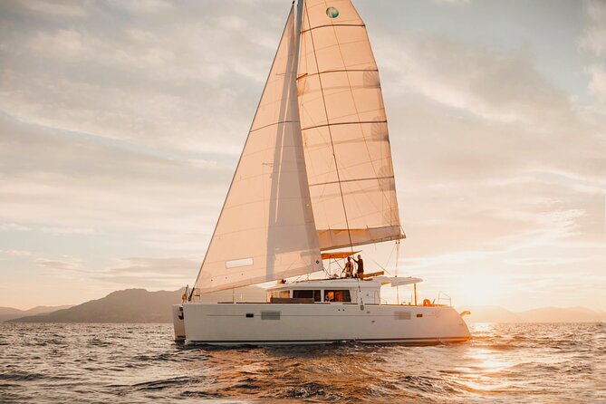 Heraklion: Private Catamaran Cruise to Dia with Meal & Drinks - Sailing from Cafe Marina at 3:30 pm