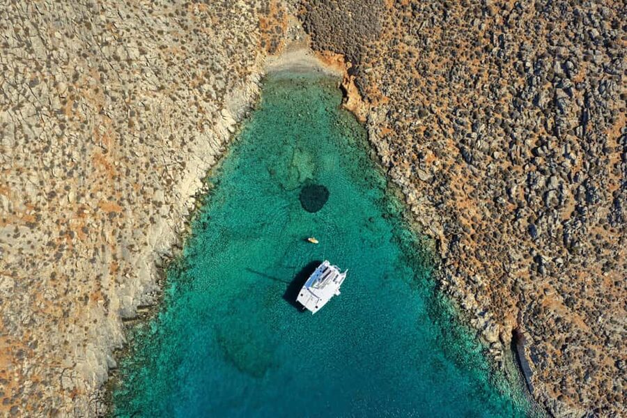 Hersonissos: Dia Catamaran Cruise with Lunch & Drinks - The 105-minute ride to Dia Island