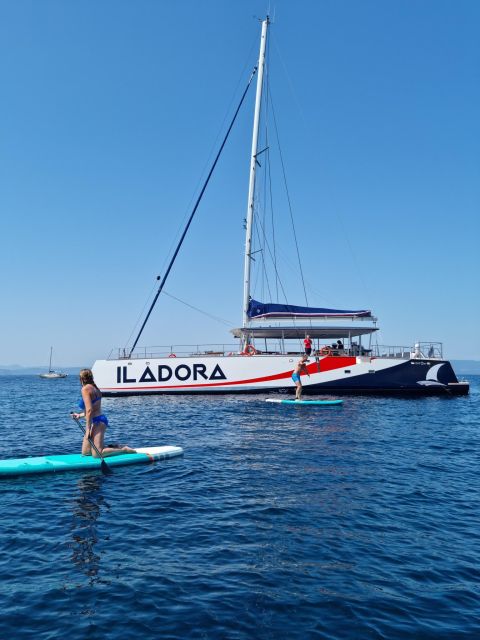 Hyères : Sunset Catamaran Cruise to Giens Peninsula - The ride back as the sky darkens