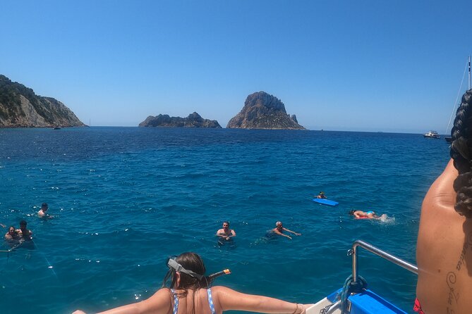 Ibiza: Es Vedrà Catamaran Cruise – Morning or Sunset - A four-hour route from San Antonio to Ibiza’s southwest coast