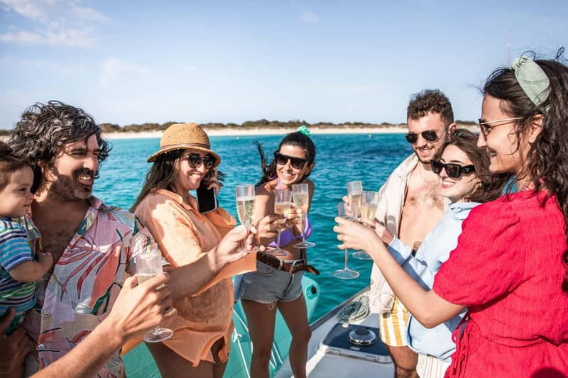 Ibiza: Small Group Day Trip to Formentera by Catamaran - Lunch: bring it aboard or eat ashore