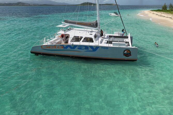 Icacos: Luxury Sailing Catamaran All Inclusive Beach and Snorkel - The ride to the Cordillera Cays