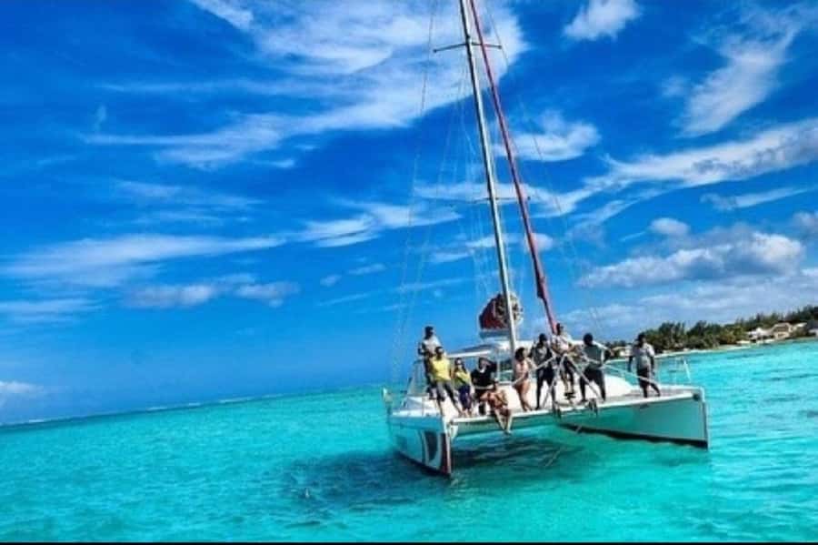 Ile Aux Cerfs Catamaran Cruise with Pick-up/Drop-off & Lunch - A Full Day on Mauritiuss East Coast