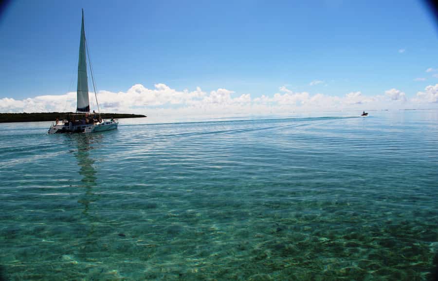 Ile aux Cerfs: The very best day by catamaran. - What the $82 price really buys you