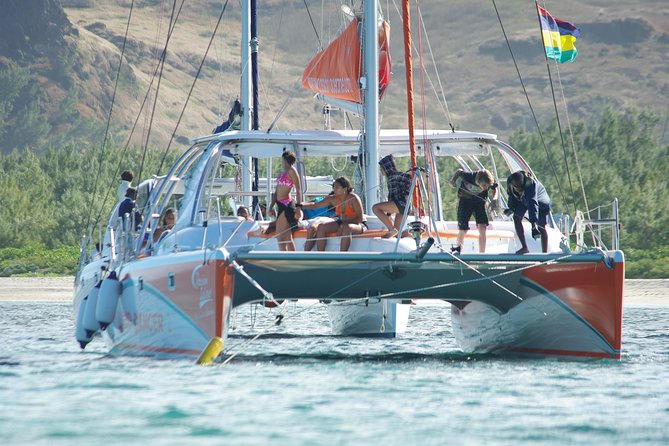 Ilot Gabriel Catamaran Cruise in Mauritius - Barbecue lunch, snacks, and an open drink service