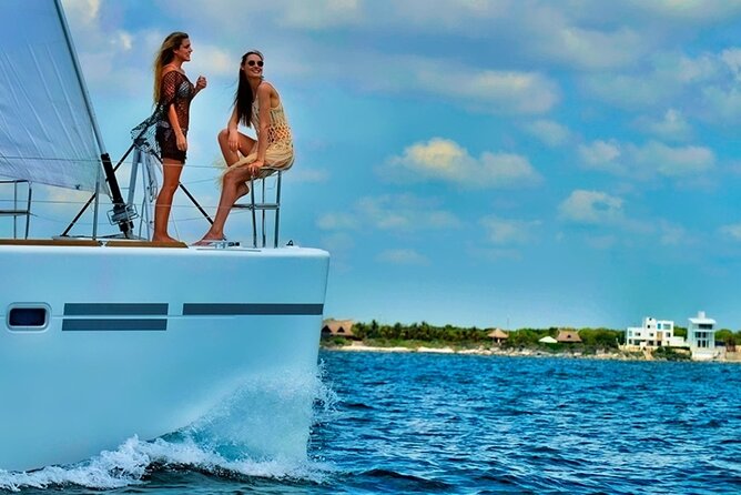 Isla Mujeres Catamaran Sailing Experience with Lunch & Open Bar - The 45-minute snorkeling stop