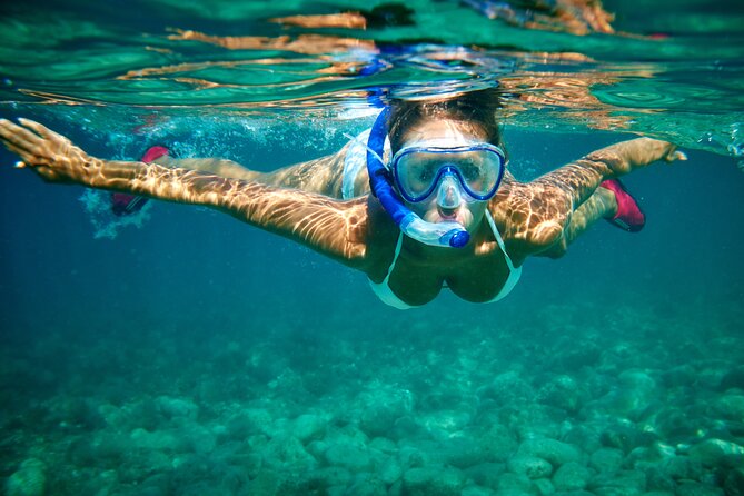 Isla Mujeres Catamaran Sailing Experience with Lunch & Open Bar - Lunch at the beach club