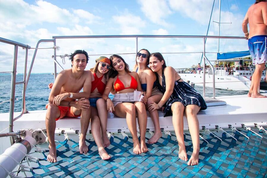 Isla Mujeres Catamaran, Snorkel & Buffet Lunch - What the $70 price really includes