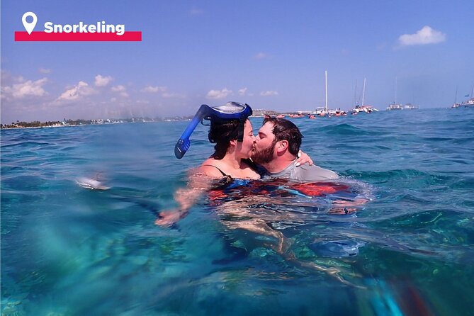 Isla Mujeres Catamaran + Snorkel + Open Bar on board + Buffet - About 90 minutes on Isla Mujeres