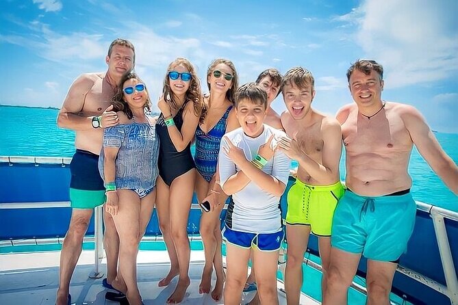 Isla Mujeres Catamaran Unlimited! from Cancun & Playa del Carmen - Free time in the center of Isla Mujeres