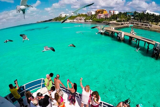 Isla Mujeres Catamaran Unlimited! Transportation from Playa del Carmen - Free time on Isla Mujeres