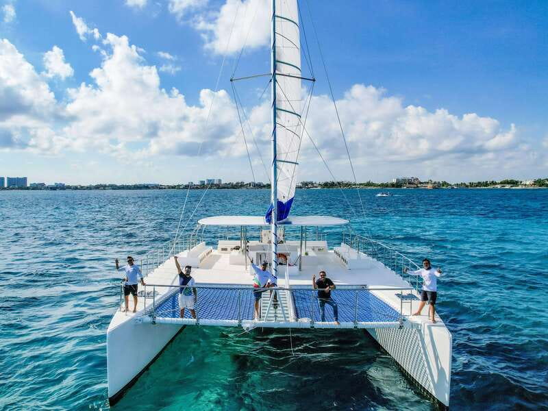 Isla Mujeres: Catamaran with Open Bar, Snorkeling and Lunch - Timing, Comfort, and Group Size