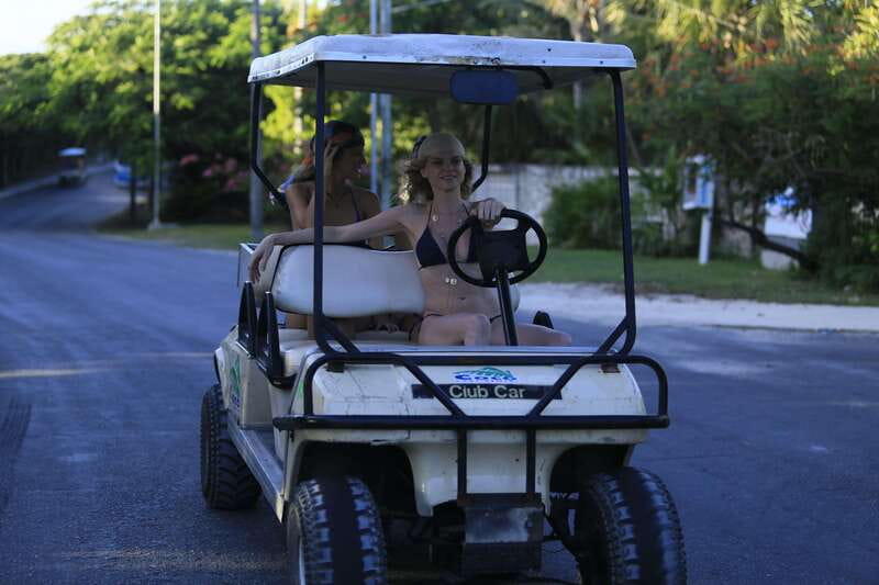 Isla Mujeres: Full Day Private Catamaran with Snorkeling - North Beach, the natural pool, and downtown Isla Mujeres