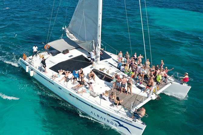 Isla Mujeres Plus by Albatros Catamarans - Timing, meeting point, and weather
