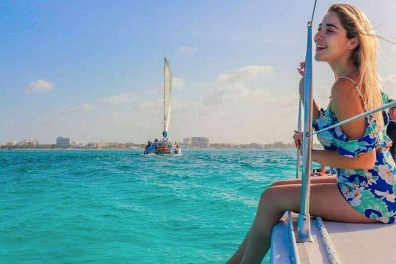 Isla Mujeres Plus Experience Catamaran Tour + Snorkel+Lunch - Thirty minutes at El Meco reef