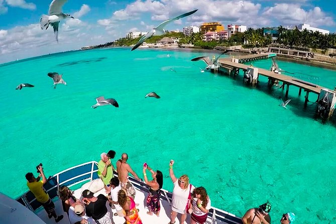 Isla Mujeres Unlimited Catamaran with Transportation from Cancun - Lunch at the beach club