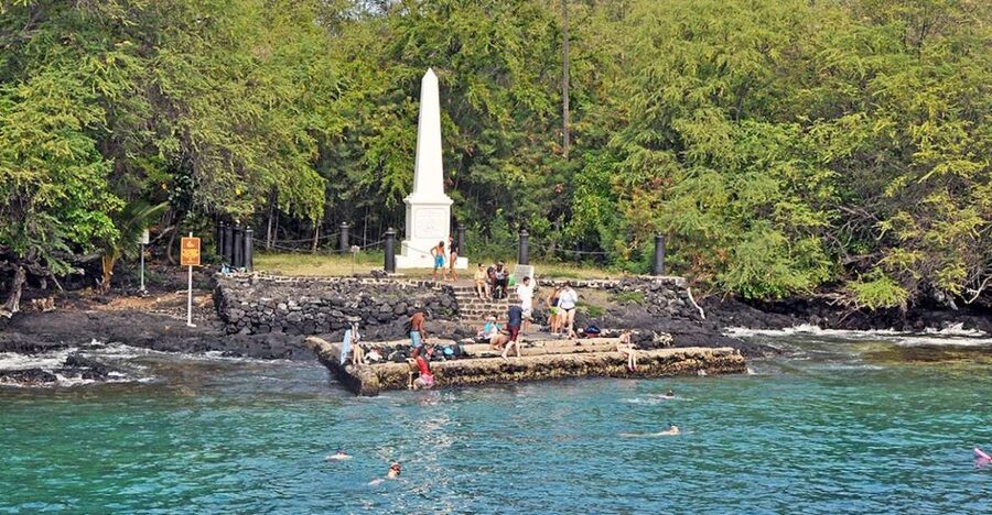 Kailua-Kona: Captain Cook Reef Catamaran Day Trip with Lunch - What makes this trip worth considering