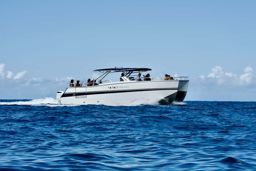 Kauai: Na Pali Coast Deluxe Power Catamaran Tour - Key points to know before booking