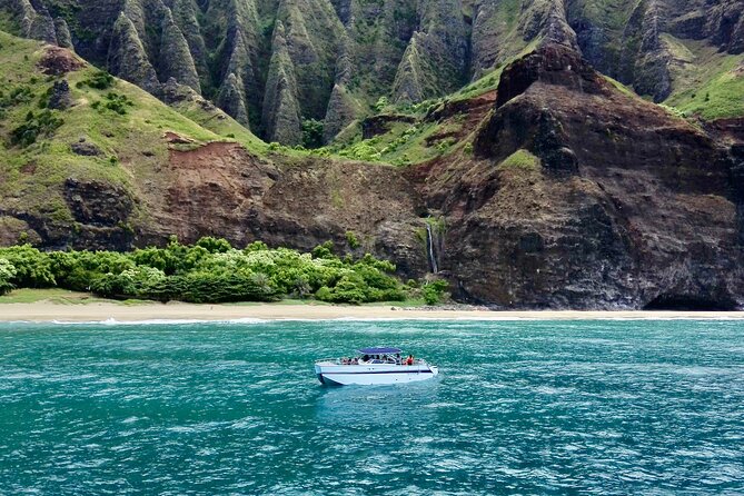 Kauai: Na Pali Coast Power Catamaran - Key points to know before booking