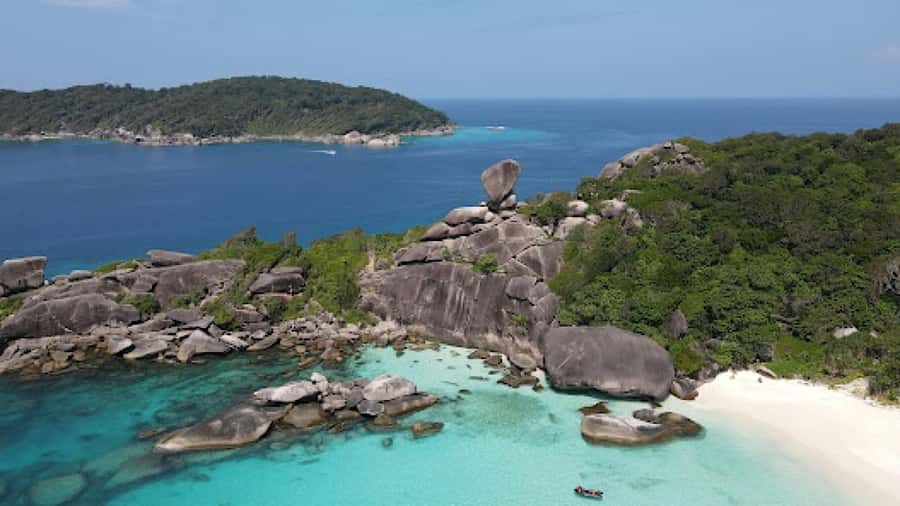 Khao Lak : Similan Islands Speed Catamaran Premium Morning - Sail Rock and Donald Duck Bay provide the big view