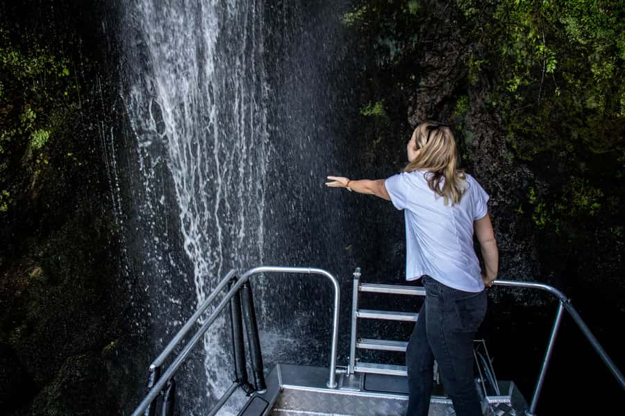 Kinloch: Lake Taupo Catamaran Cruise with Paddleboarding - Who will enjoy this catamaran cruise