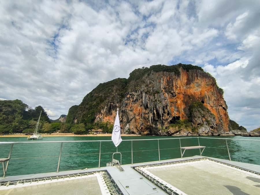 Krabi: Luxury Sunset Cruise to 4 Islands by Power Catamaran - Thale Waek and the shifting sandbar