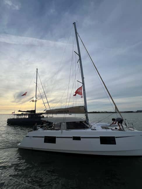 La Flotte en Ré - 2 hrs Evening Catamaran Cruise - An Ecological Way to See Île de Ré