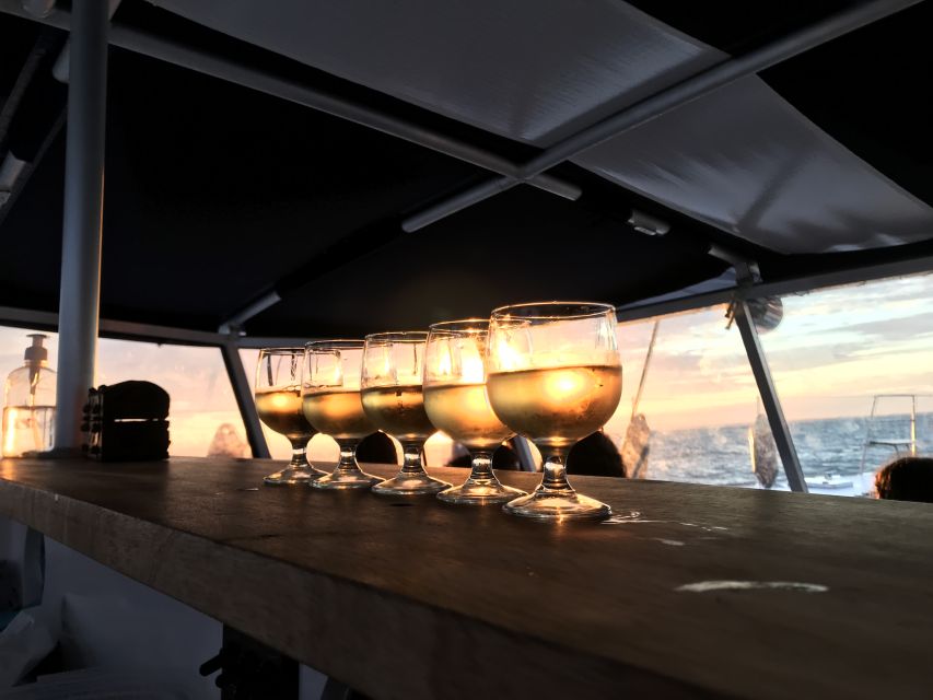 La Rochelle: Catamaran Cruise - Up the channel past Richelieu Tower