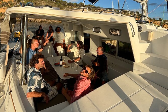 Lagoon 440 · Comfortable catamaran for Ibiza and Formentera - Why this private Ibiza catamaran day works