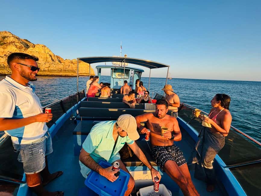Lagos: Benagil Caves Catamaran Tour (2.5 hours) for the whole family - Entering Benagil Cave without a rushed stop