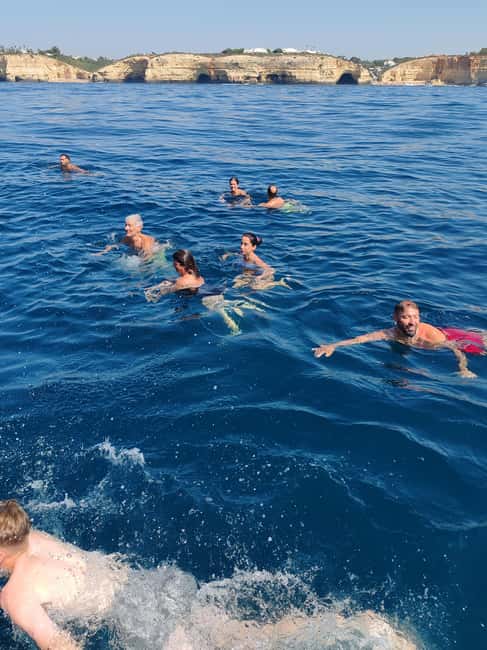 Lagos: Benagil Caves Catamaran Tour (2.5 hours) for the whole family - Swimming and snorkeling in a sheltered spot