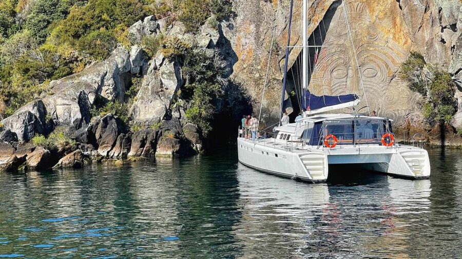 Lake Taupo: Luxury Sailing Catamaran to Māori Rock Carvings - Drinks, snacks, and the sunset option
