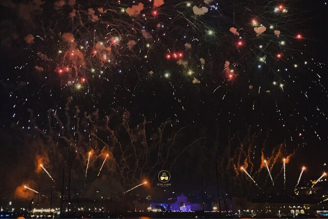 Lisbon NYE Fireworks Catamaran Cruise with Food and Drinks - Starting at 11 pm in Lisbon