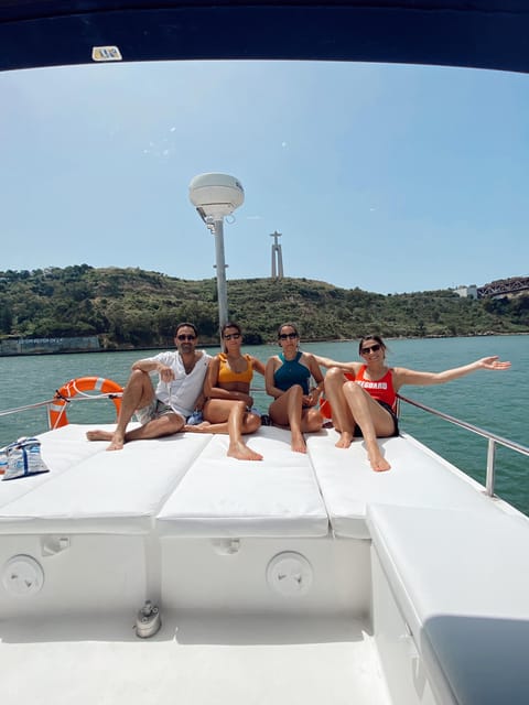 Lisbon: Private Luxury Catamaran Tour with Welcome Drink - Quick reasons to consider this Lisbon catamaran