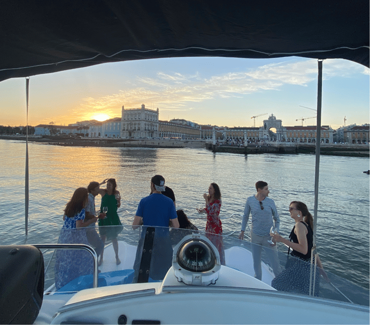 Lisbon: Private Luxury Catamaran Tour with Welcome Drink - Who will enjoy this most?