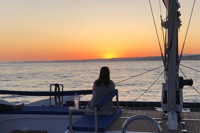 Lisbon Sunset Catamaran Cruise on the Tagus River - What you see from Doca do Bom Sucesso to the river