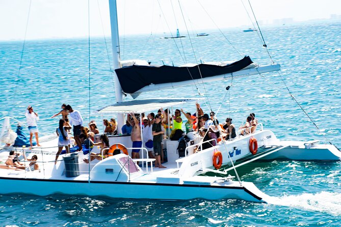 Live The Luxury Catamaran Isla Mujeres Tour in Cancun - Five hours of Caribbean sailing