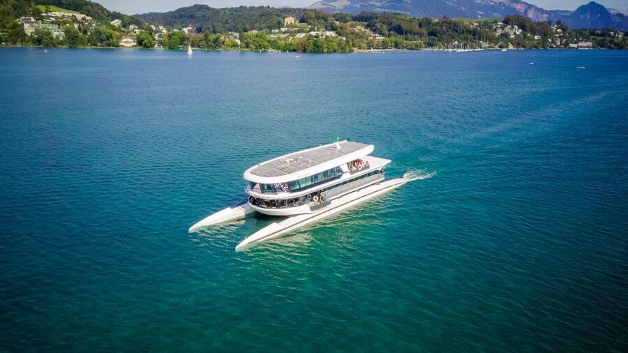 Lucerne: Round-Trip Catamaran Cruise on Lake Lucerne - What you see during the one-hour route