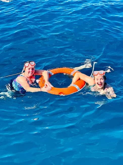 Luxury 4 hour Private Catamaran to Papagayo Beaches - Practical booking details and flexibility