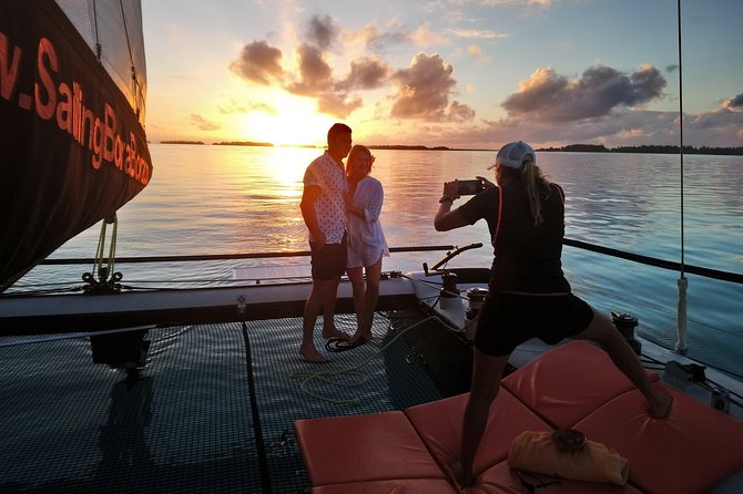 LUXURY Catamaran Bora Bora : The Sunset Escape - Snacks, drinks, and the sunset service