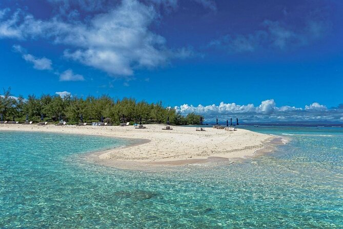 Luxury Catamaran Cruise: The Northern Islands - At a glance