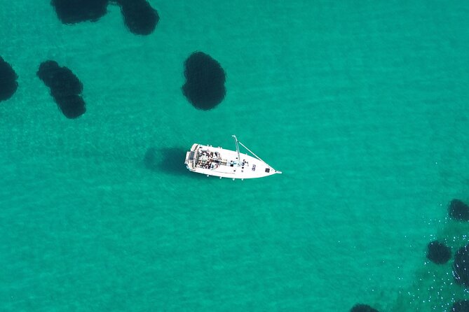 Luxury Catamaran Morning Private & Greek Gastronomy in Athens - Ydrousa: a quiet island stop for swimming